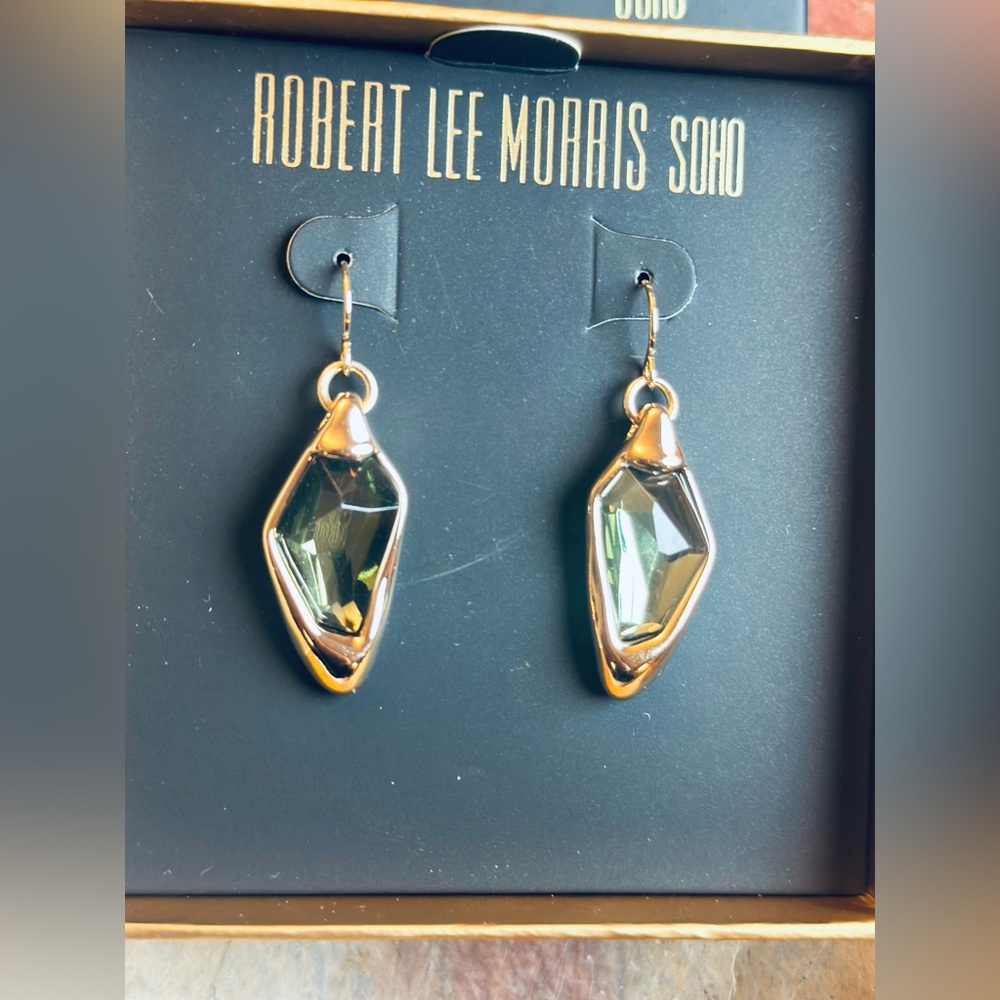 Vintage Robert Lee Morris Soho green stone sculptural drop earrings/Hook Closure